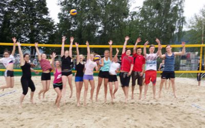 HLW-Beachvolleyballteam holt sich ersten Platz