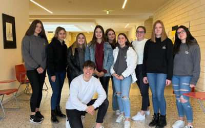 HLW Merch – großes Interesse an den neuen Schulpullovern